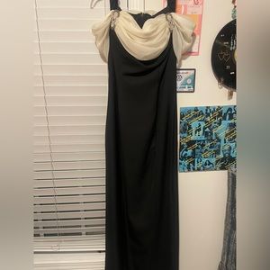 Black elegant dress!